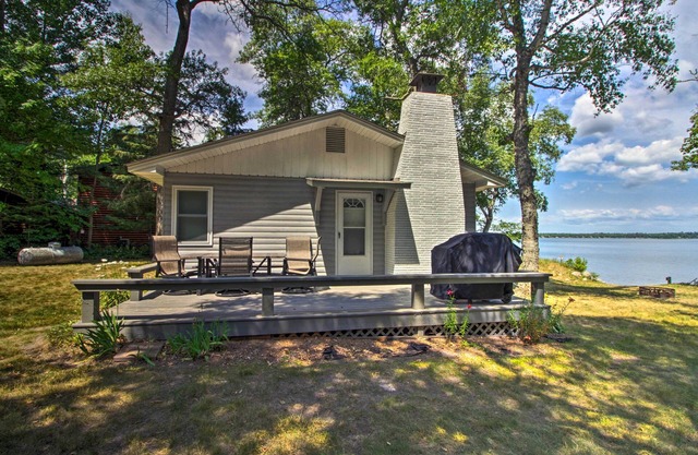 Pine River Lake Home w/ Boat & Kayak Rentals!