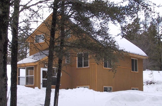 Pinecone Place Upper Unit - 3 Schlafzimmer