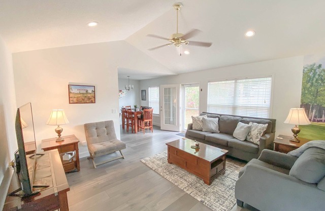 Pinehurst FORE-Bedroom Ranch with Golf Garage & Fenced Large Yard