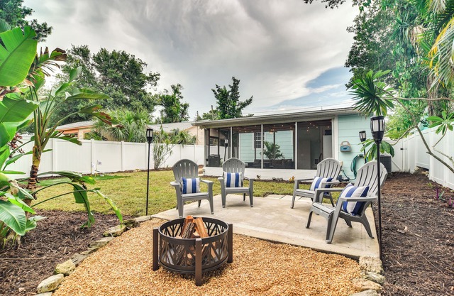 Pinellas Park Home: Swim, Golf, Grill & More!