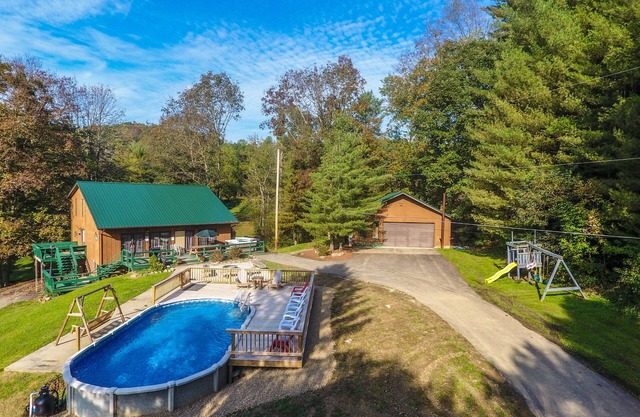 Luxus-Pines Lodge-Poolblick-Lodge-Eigenes Badezimmer