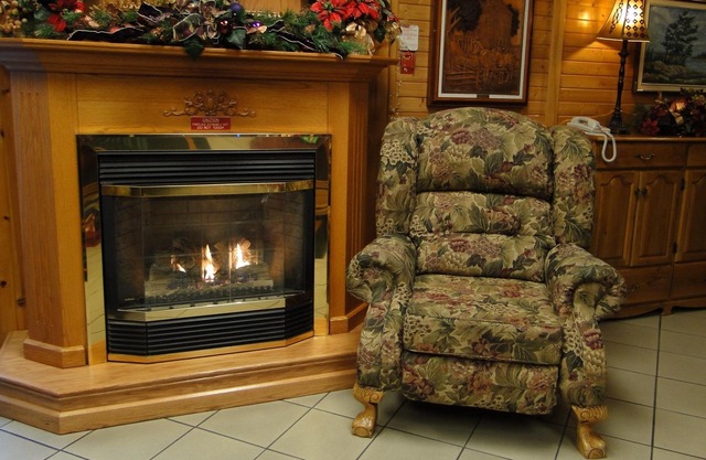 Pinewood Motor Inn