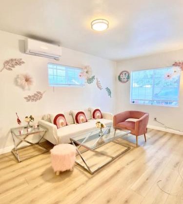 Pink Cozy house 2 bedrooms