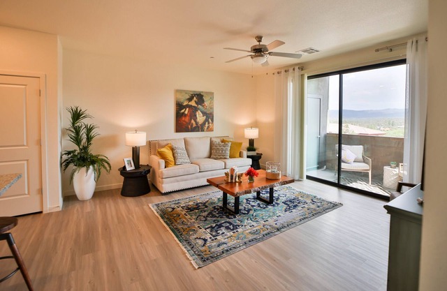 Pinot Perch at Winfields *Hot tub and pool! *Gym *Pet friendly *Close to Lakes & hiking trails