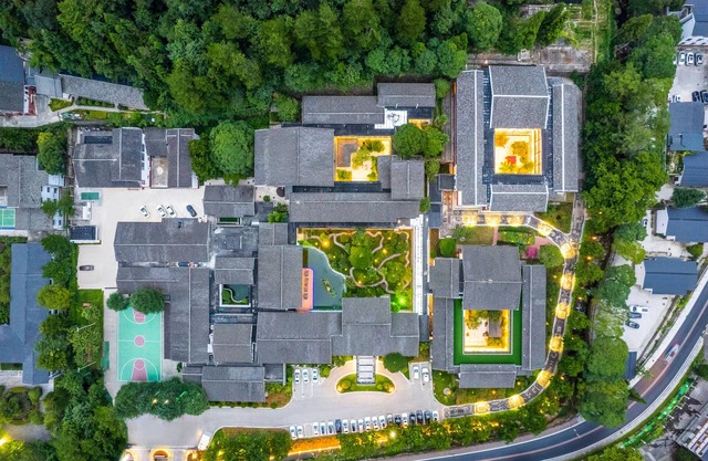 Pipaxi Hotel