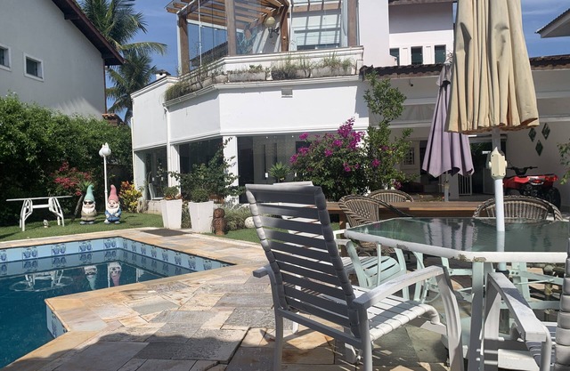 Piscina c/ Cascata, Churrasqueiras, Sauna, Banco 24hs, Supermercado, Praia