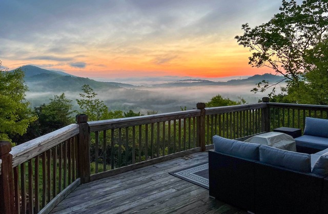 Pisgah Forest Home w/ Large Deck & Mountain Views!