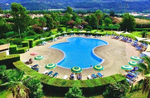 Pizzo Beach Club One Bedroom 81G