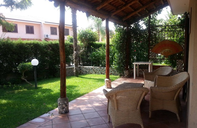 Villa mit Garten - Portoada Dorf Pizzo