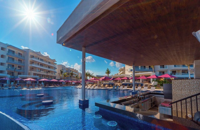 Planet Hollywood Adult Scene Cancun, An Autograph Collection All Inclusive Resort - Adults Only