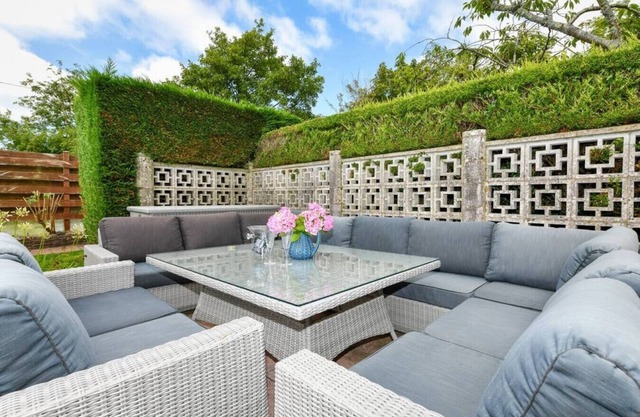 Country Farmhouse with Heated Outdoor Swimming Pool & Private Gardens