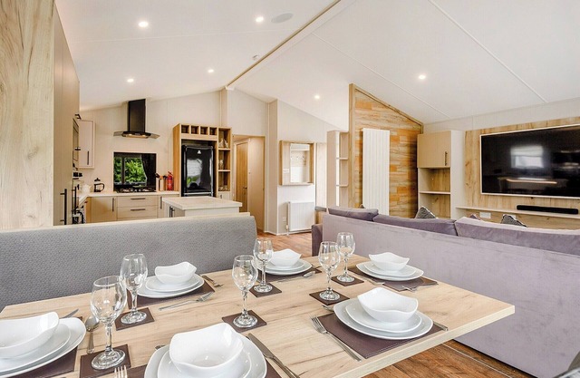 Platinum Lakeview Lodge Sleeps 4