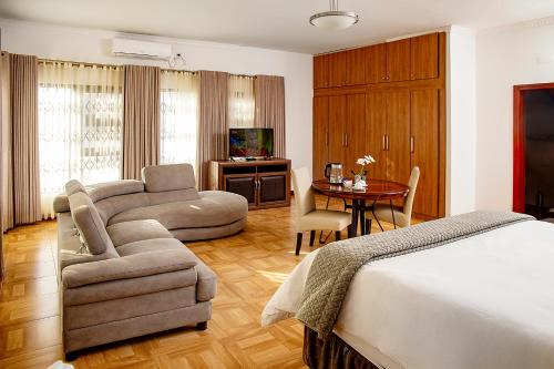 Platinum Lodge Matola