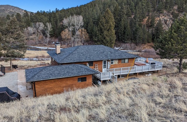 Riverfront Cabin in Pine