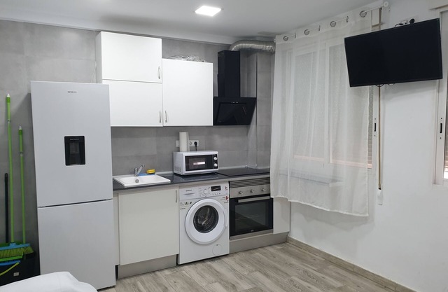 Playa Valencia Apartment, 5min from the beach