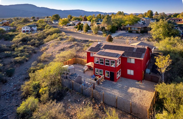 Playful 5-Bedroom Home in the Heart of the Valley!
