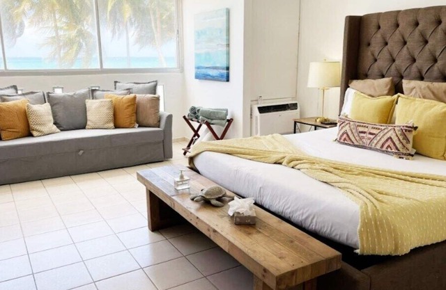 King Bed Ocean View in Condado