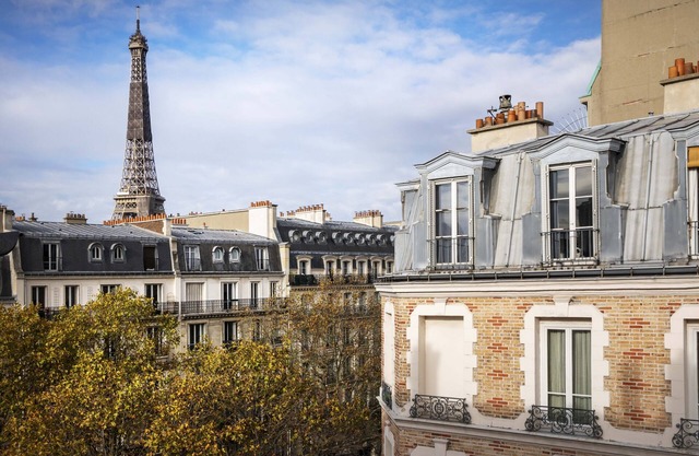 Plaza Tour Eiffel Hotel - 4 Star Hotel at a Discount