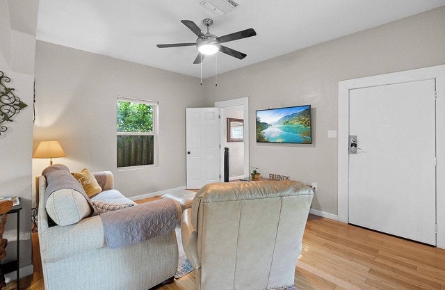 Pleasant 2-bedroom house six minutes from Rivercenter mall and nearby hospital