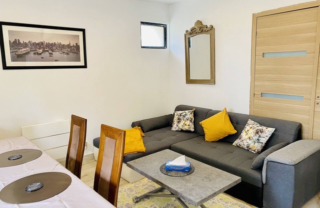 Pleasant duplex, air conditioning and garden