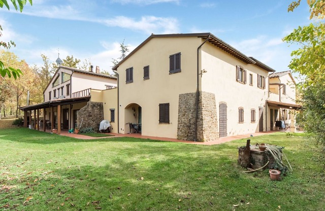 Angenehmes Ferienhaus in Torgiano in der Nähe des Weinmuseums