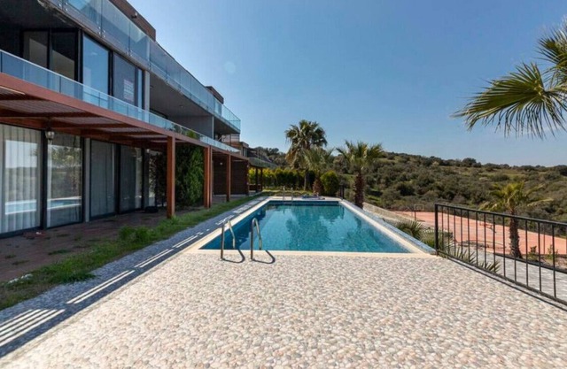 Pleasant Home with Shared Pool in Bodrum