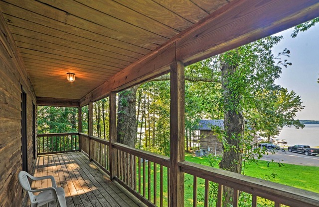 NEW! Pleasant View Resort Cabin on Kentucky Lake!