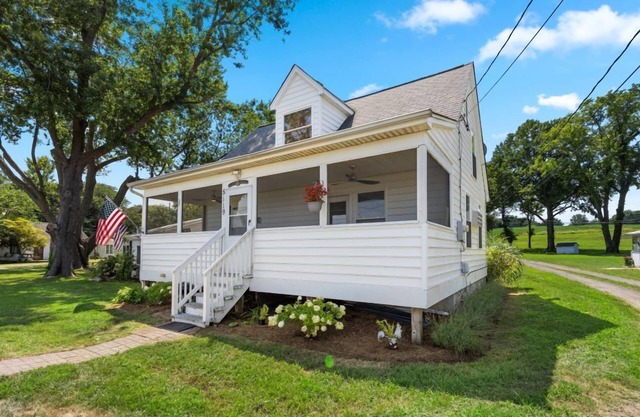 Plum Point Cottage #15