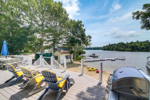 Plymouth Getaway with Private Lake Beach and Kayaks!