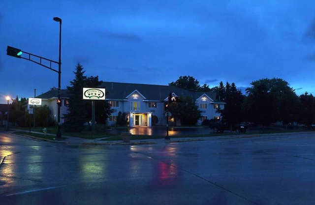 Plymouth Inn