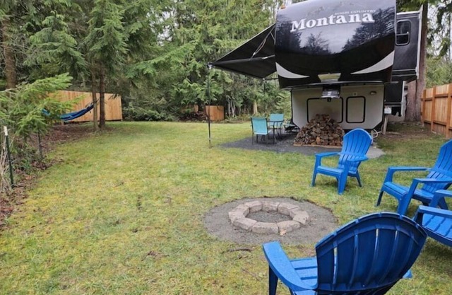 PNW glamping with private yard