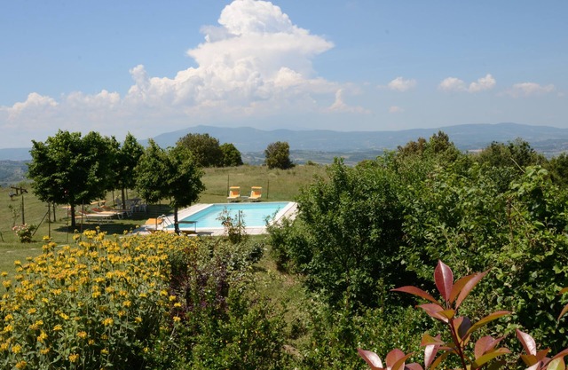 Auf einem Berg auf dem Tal von Umbrien und der Toskana, Pool Jacuzzi, Ping Pong.