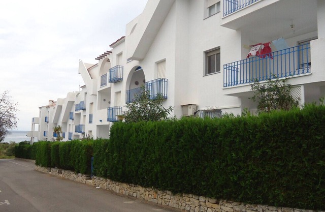 Poblet Nou R.1 LEK