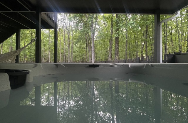 Pocono Modern Chalet - Hot Tub - Home Theater