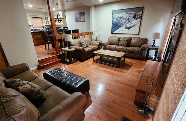 2-bedroom, 2 bath Pocono Mountains retreat in East Stroudsburg