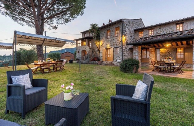 Podere Oasi, privatvilla mit umzäuntem Pool, WiFi