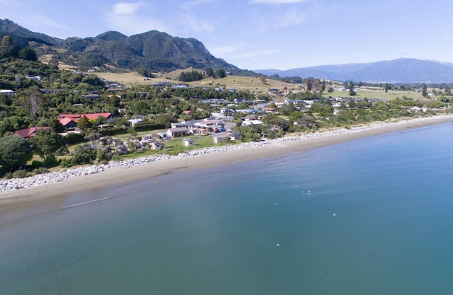 Pohara Beach Top 10 Holiday
