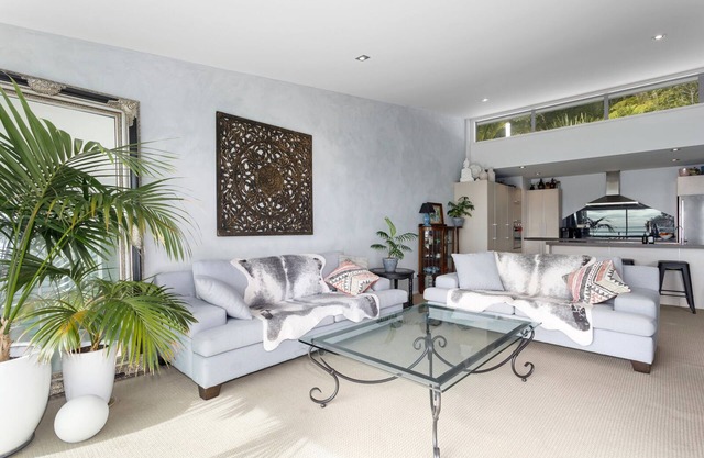 Pohutukawa Paradise – Ōhope Holiday Apartment, OHOPE BEACH