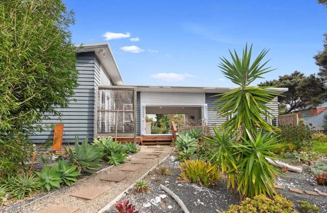 Pohutukawa Peace - Mangawhai Holiday Home