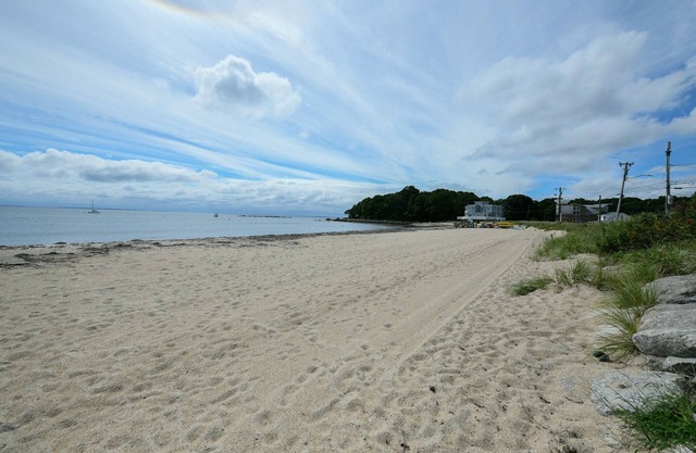 Point O Woods House walk to private beach