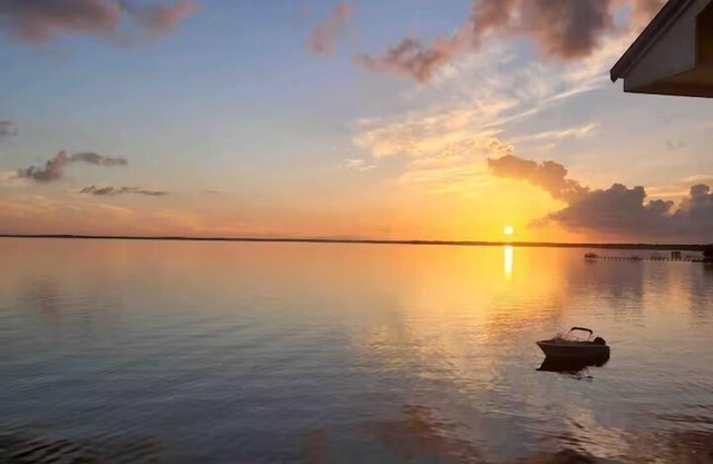 Point Serenity: Beautiful Views & 2 Kayaks!