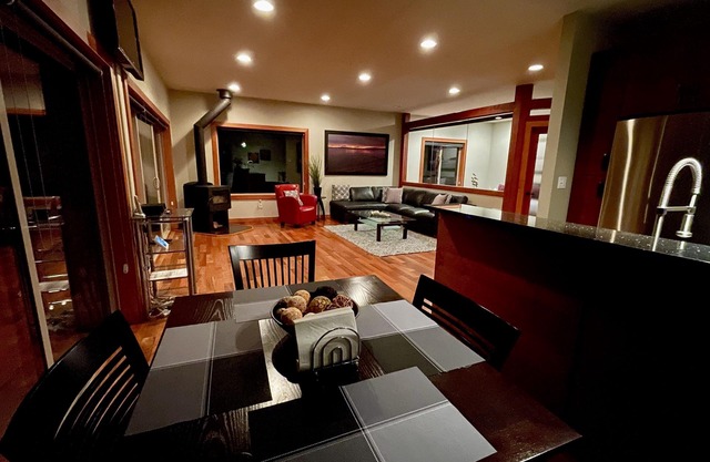 Points West Oceanfront Resort 1 Bed Ocean Point Suite A