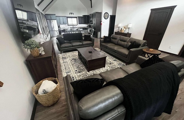 Polar Den Cabin