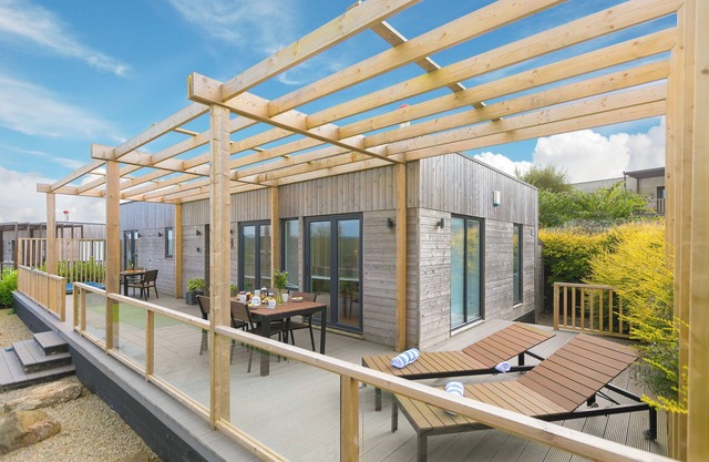 POLDARK, pet friendly, country holiday cottage in Portreath