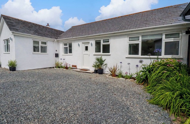 POLWEN, pet friendly, country holiday cottage in Harlyn, Cornwall