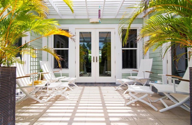 Pomegranate Cottage by Grand Cayman Villas & Condos