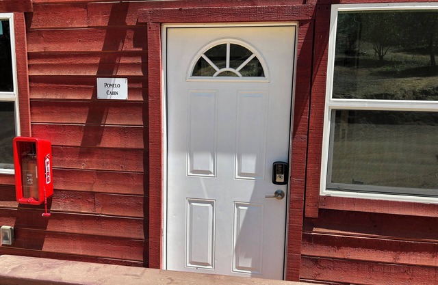Pomelo Cabin @ Vinyard Winery, 6 Adults, 2 Kids, Wifi, AC, Fallbrook