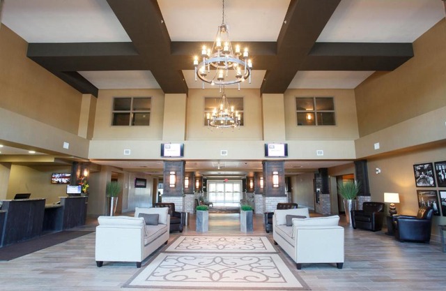 Pomeroy Inn & Suites at Olds College