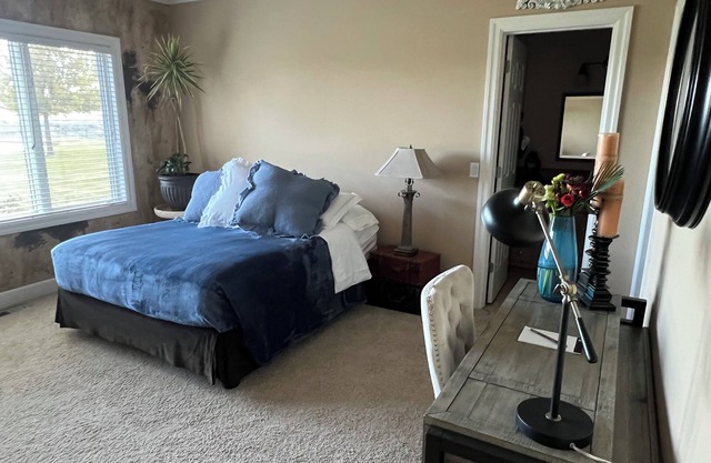 Chateau Valhalla Teich Suite