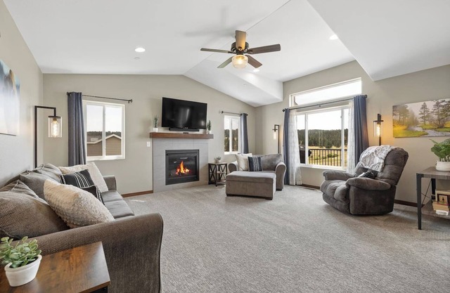 Ponderosa Mile Retreat